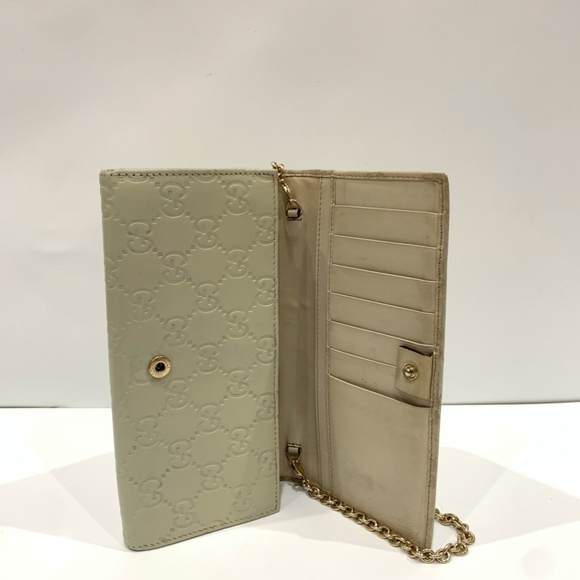 Gucci Beige Guccissima Chain Wallet Sku#85391 (Gently used, button loose) - Picture 3 of 15